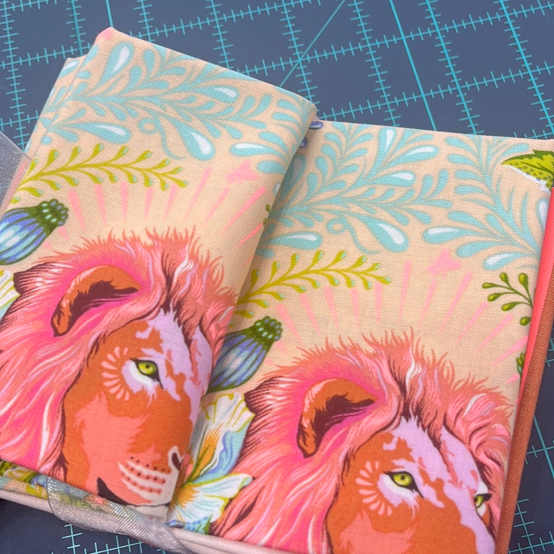Tula Pink - Lunar Fat Quarter Bundle