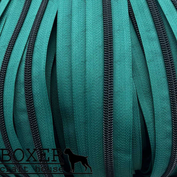 Nylon #5 Zipper - Matte Black Coil Forest Green Tape