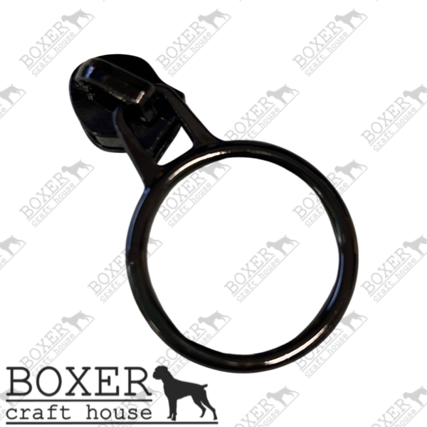 Circle #5 Zipper Pull