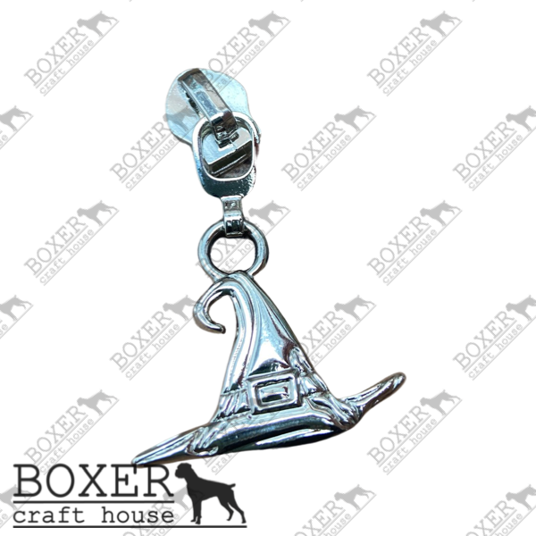 Witch Hat #5 Zipper Pull