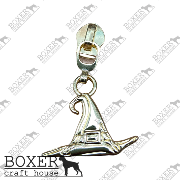 Witch Hat #5 Zipper Pull