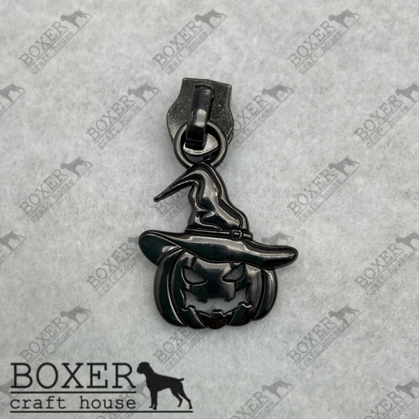 Enchanted Pumpkin #5 Zipper Pull