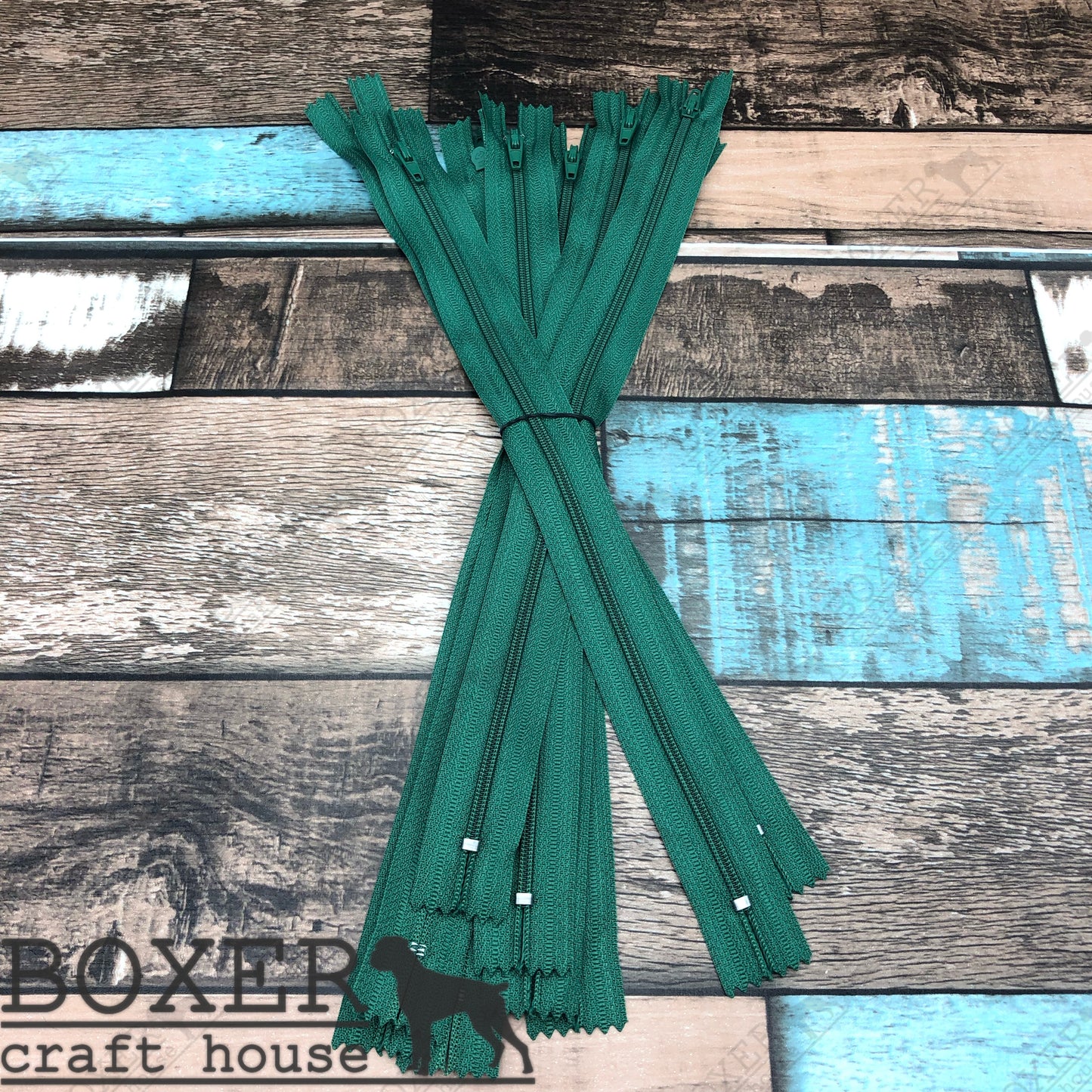 Holly Green 12 inch Zipper 10 Pack