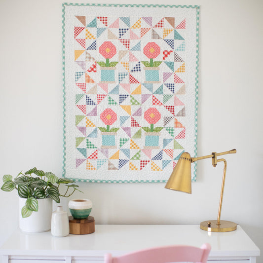 Baby Lock Exclusive Riley Blake Project, Lori Holt Bee Gingham Mini Quilt Project Kit