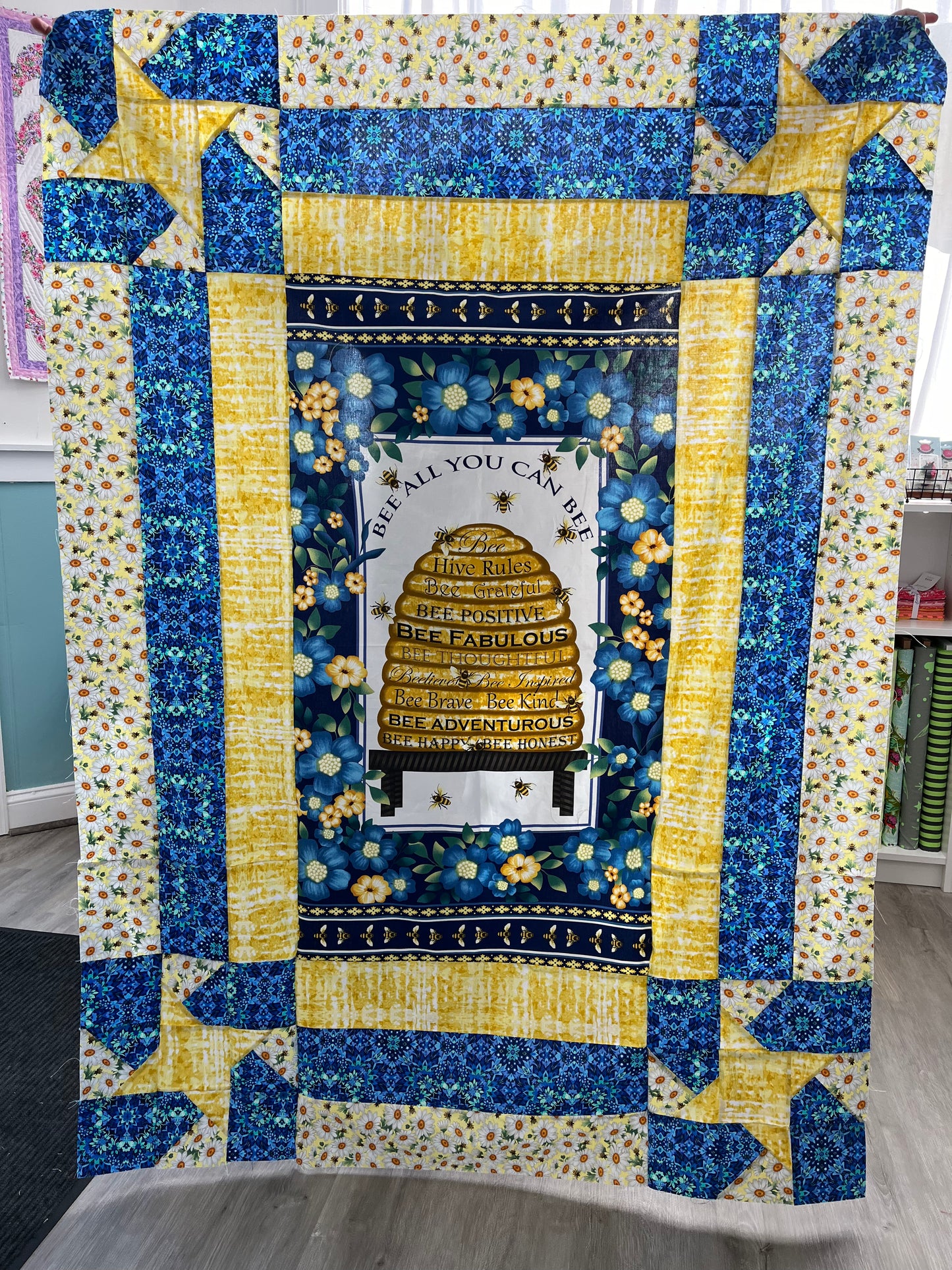 Bee All you Can Be Panel Quilt Kit