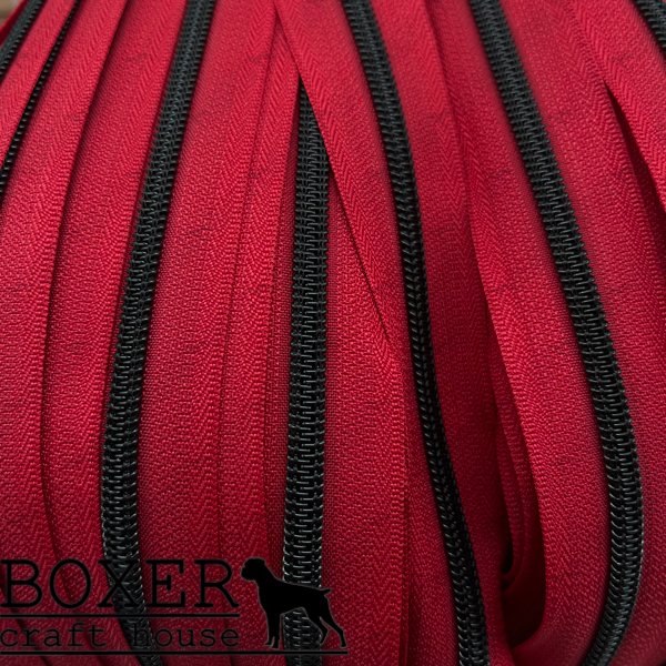 Nylon #5 Zipper - Matte Black Coil Red Tape