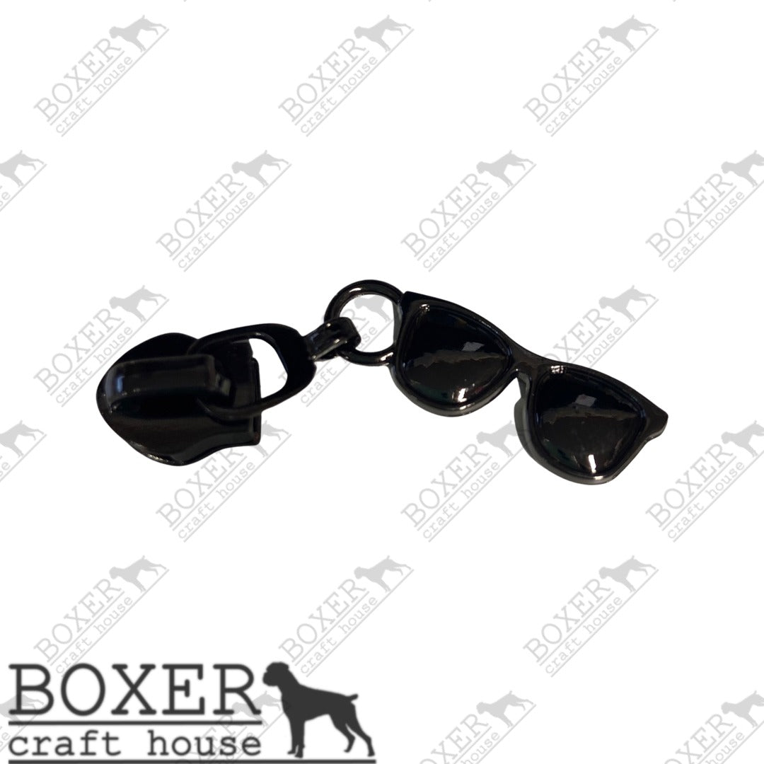Sunglasses #5 Zipper Pull